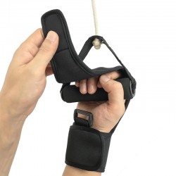 Le gant de rééducation pour les exercices de parésie de la main 2